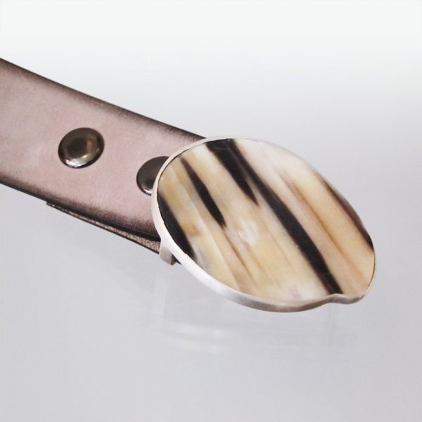 Ledergürtel mit Horn in Silber gefasst von Angelika Brinkmann
